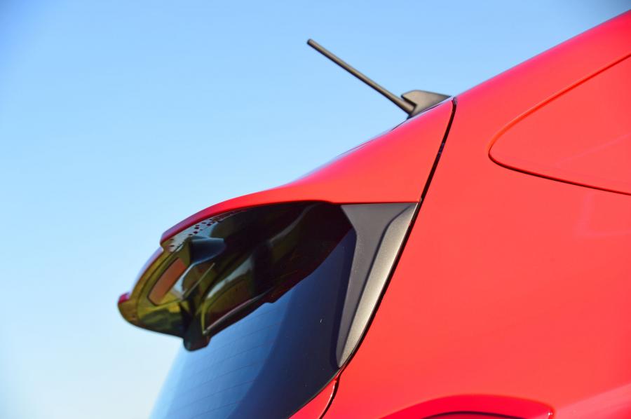 Детали экстерьера Ford Fiesta Sport Van 2018 года  (UK) (фото 19 из 23)